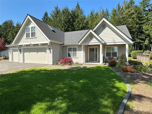 760 E Soderberg Road, Allyn, WA 98524