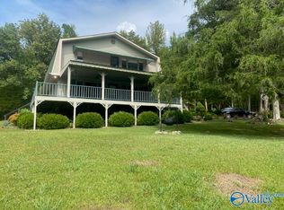 2830 W Chapel Hill Rd SW, Decatur, AL 35603