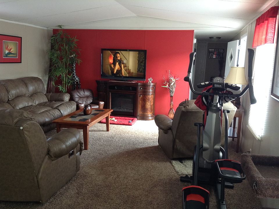 1st image of 34 Lynnwood Cir