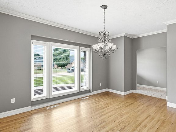 5th image of 1704 Dunhill Way