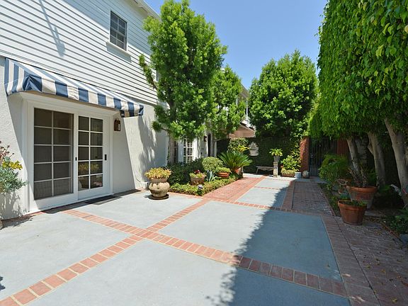 4th image of 147 S Camden Dr #A