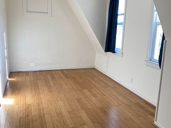 3rd image of 375 Avenue C