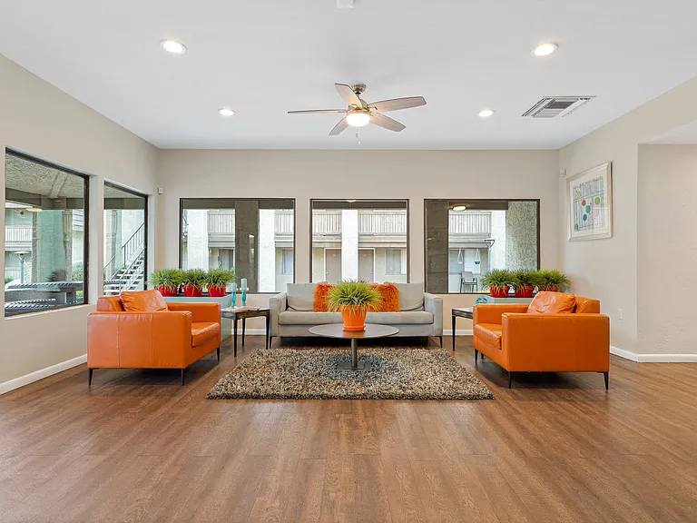 Verde Apartments — Photo 26