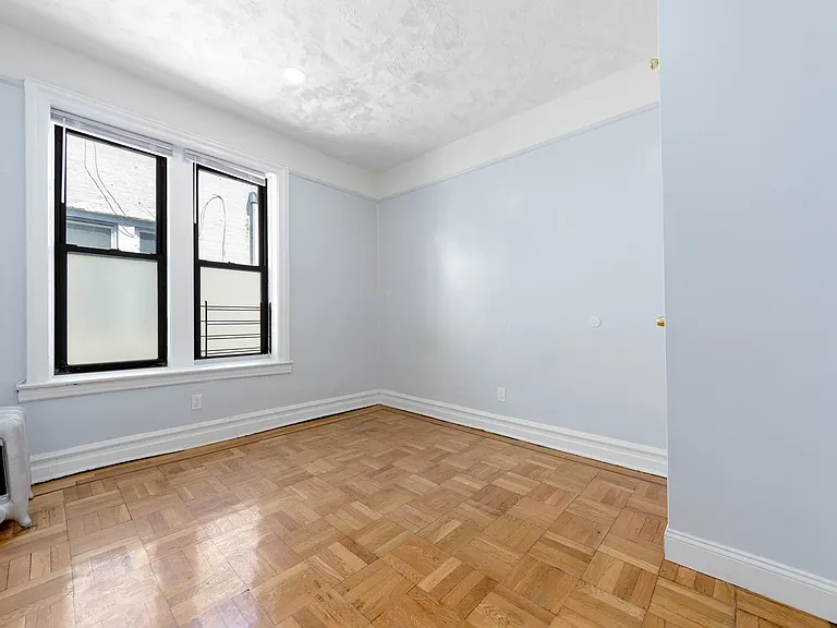 161 E 52nd St #2F — Photo 11