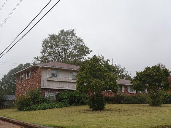 3rd image of 2305 Chickasaw Dr