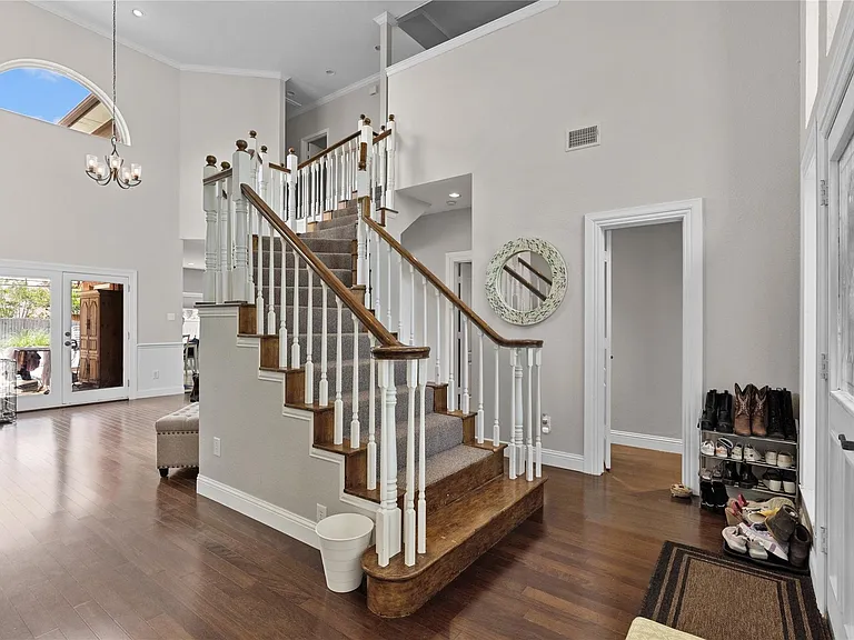 2136 Brownstone Ct — Photo 4