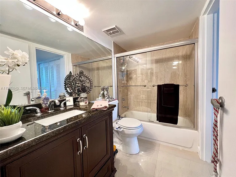 7601 E Treasure Dr #1817 — Photo 13