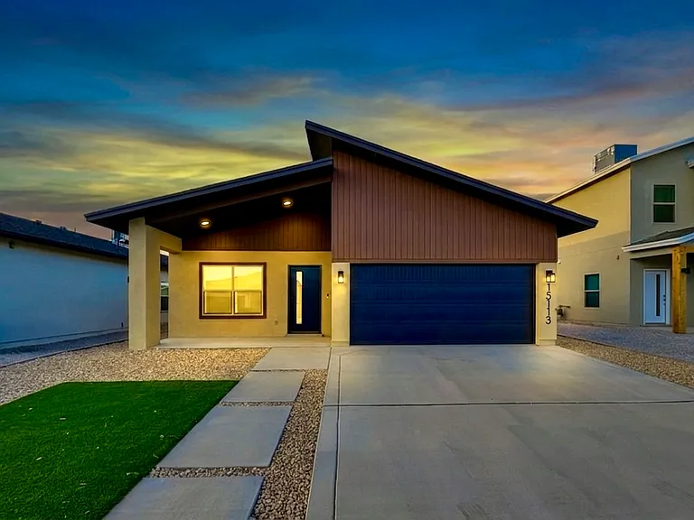 15113 Ambition Ave — Photo 2