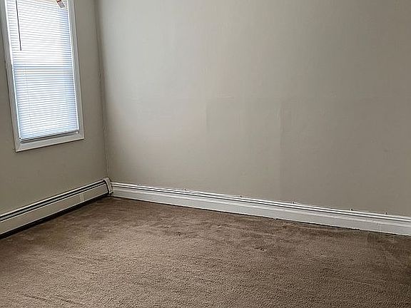 4th image of 65-03 Admiral Ave