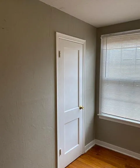 2207 S Taylor St — Photo 3