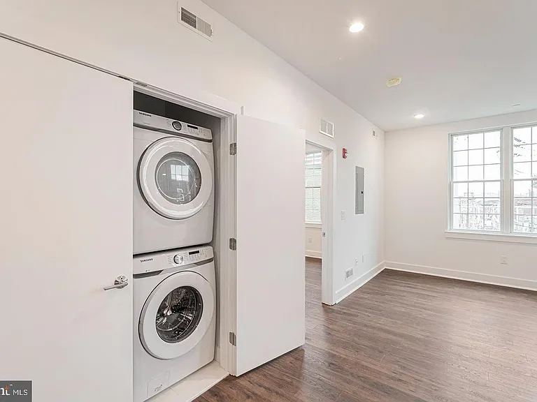 2623 Christian St #304 — Photo 13