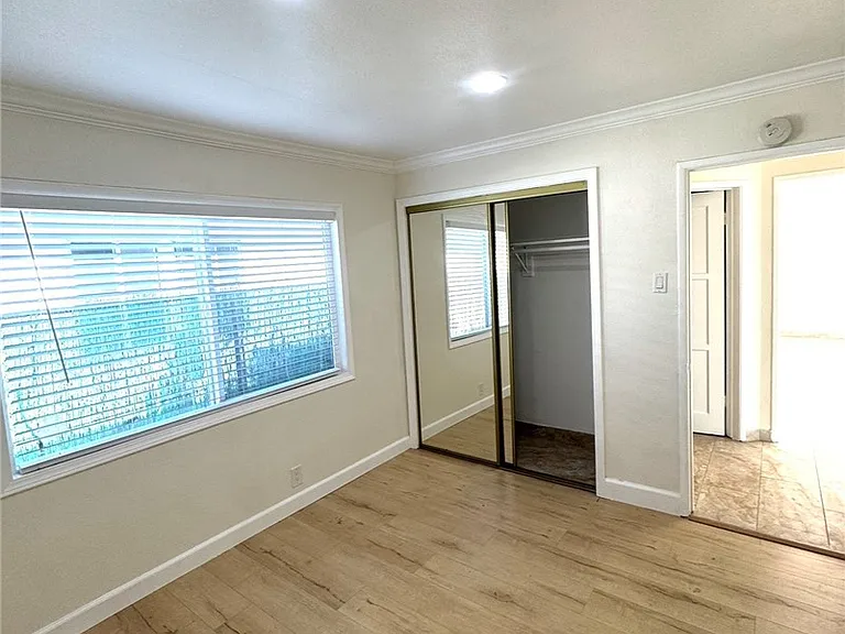 9105 Margaret St — Photo 16