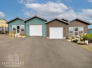 5371 NE Wave Ln, Lincoln City, OR 97367