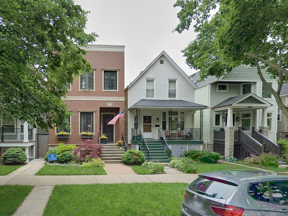 2nd image of 2210 W Cullom Ave