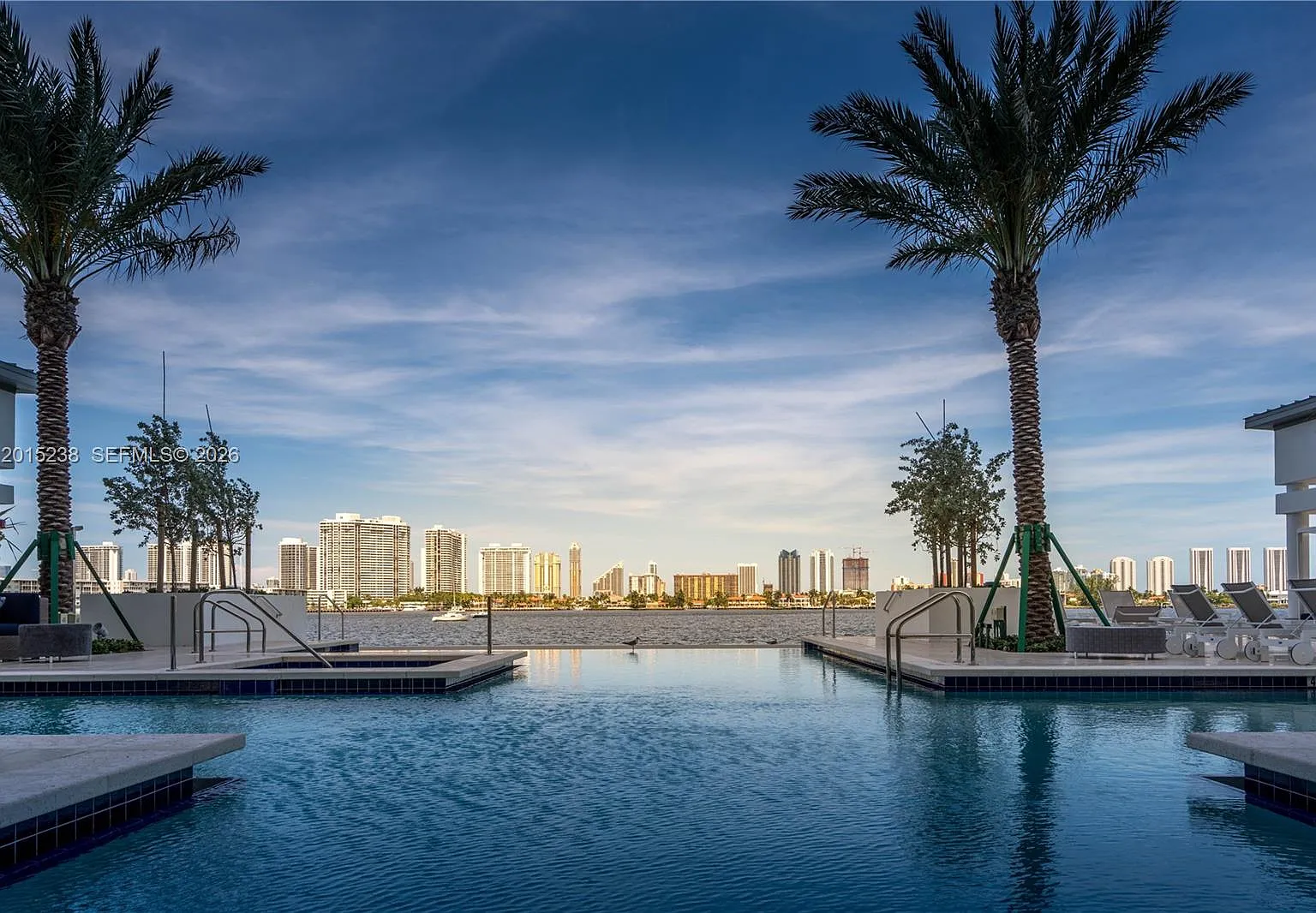 Marina Palms Residences N — Photo 3