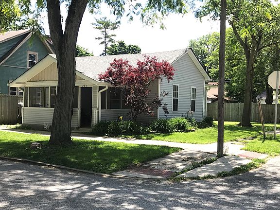 2nd image of 204 N Vine St