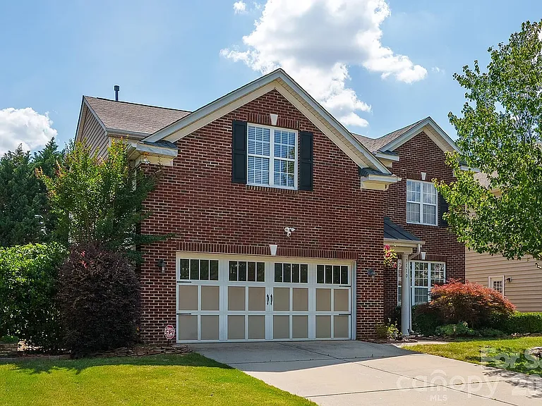 5110 Dragonfly Ln — Photo 1