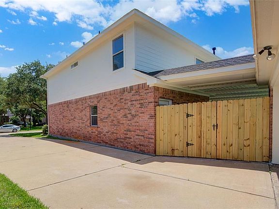 3rd image of 13111 Sunrise Creek Ln