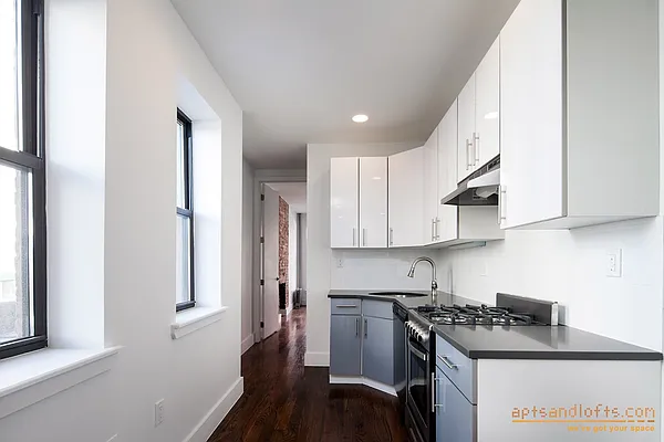 Rented by aptsandlofts.com | media 55