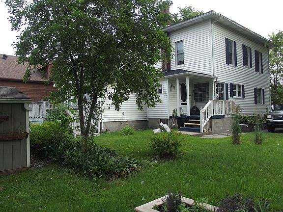 2nd image of 316 S Saginaw St