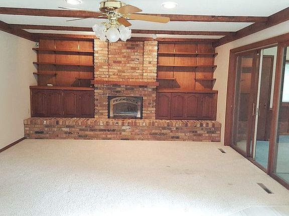 4th image of 917 Angier Dr