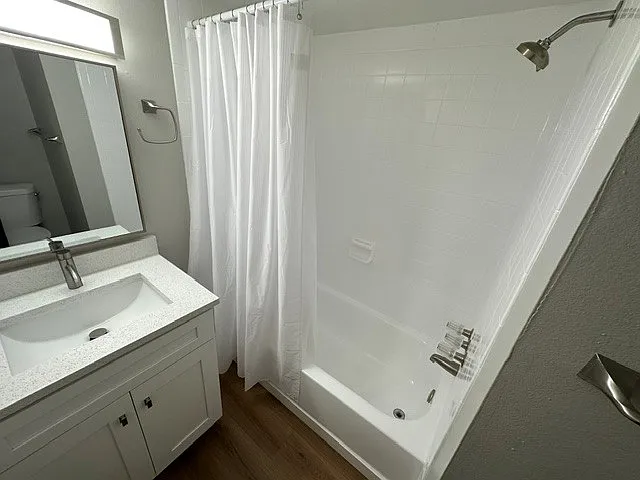 6830 S Trask St #13 — Photo 10