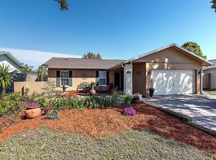 1329 Lake Shore Dr, Naples, FL 34103