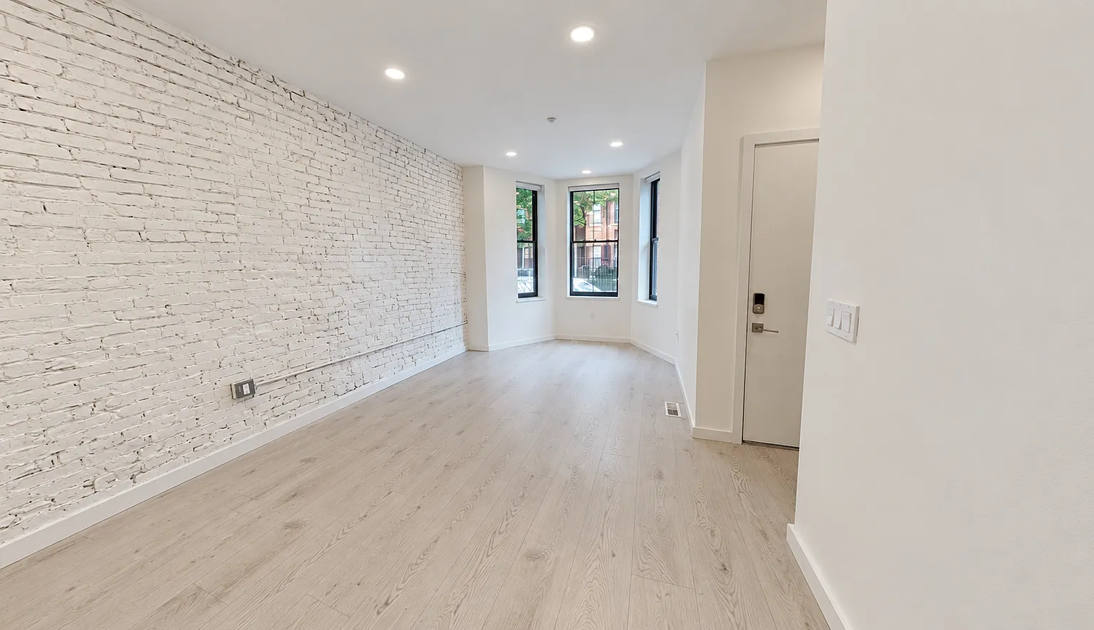 2 Worthington Street — Photo 2