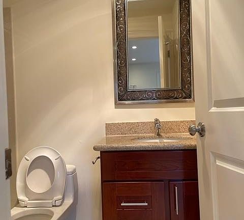 4th image of 118A Holloway Ave