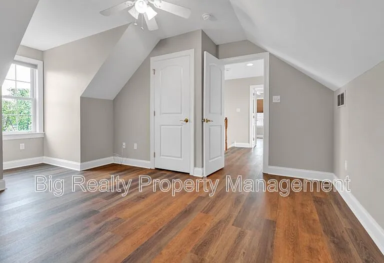364 Prospect St — Photo 48