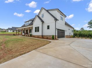 267 Caleb Dr, Kannapolis, NC 28081