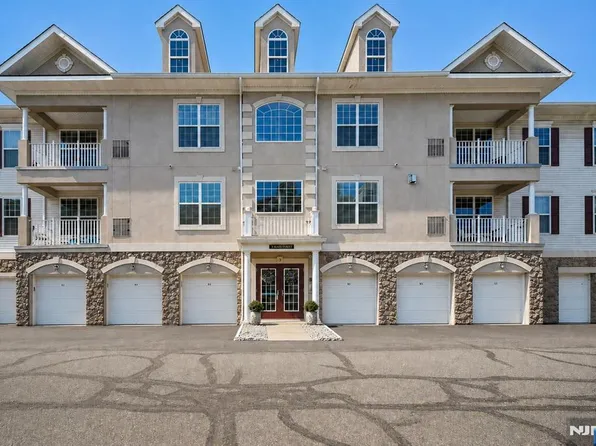 3 Slate Ct APT D1, Little Falls, NJ 07424