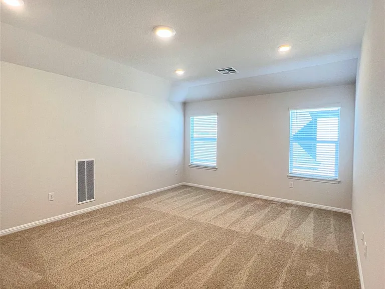 2409 Corriente Path — Photo 32
