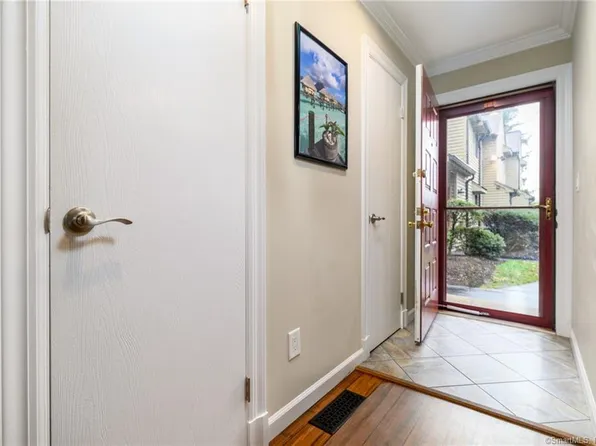 150 Hope Street #12, Stamford, CT 06906