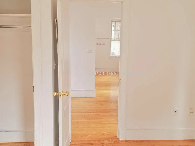 321 Hanover St #6 — Photo 6