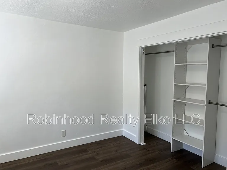 540 9th St — Photo 8