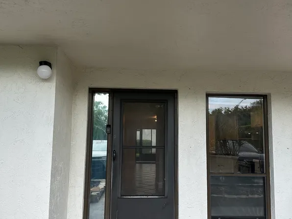 7205 Curtiss Ave, Sarasota, FL