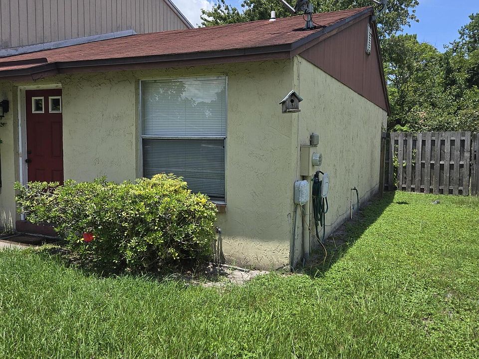 2nd image of 2634 GIFFORD Avenue #C