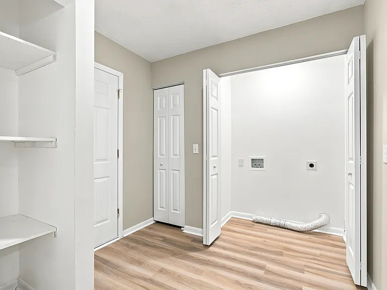 7218 Zapata Dr — Photo 10