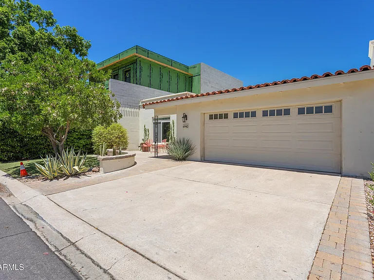 6942 E Exeter Blvd — Photo 7