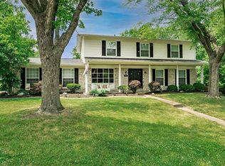 901 Fernview Dr, Saint Louis, MO 63141