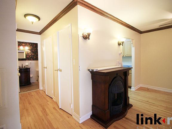 2nd image of 16 E 129th St #G