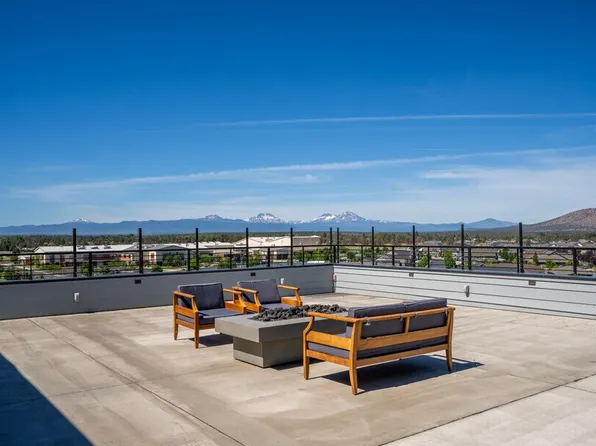 3750 SW Badger Ave #204, Redmond, OR 97756