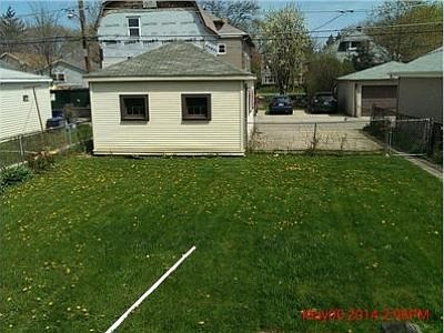 1st image of 1042 Thomas Ave