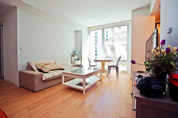 Rented by Keller Williams NYC | media 17