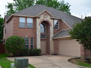 6900 Shore Breeze Ct, Arlington, TX 76016