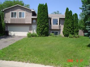 12065 Oregon Cir N, Champlin, MN 55316