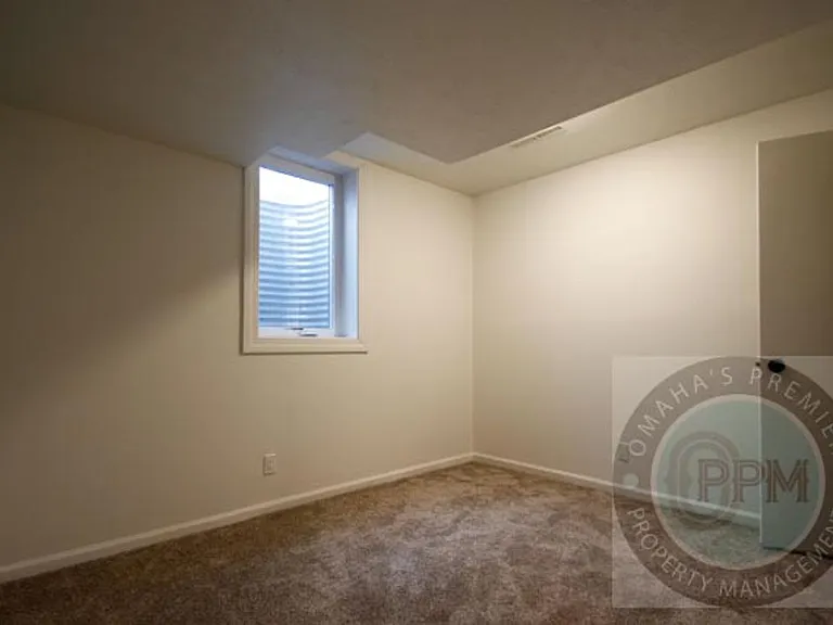 7106 S 145th St — Photo 28
