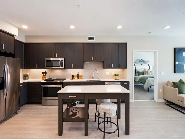312 Gates Dr — Photo 1