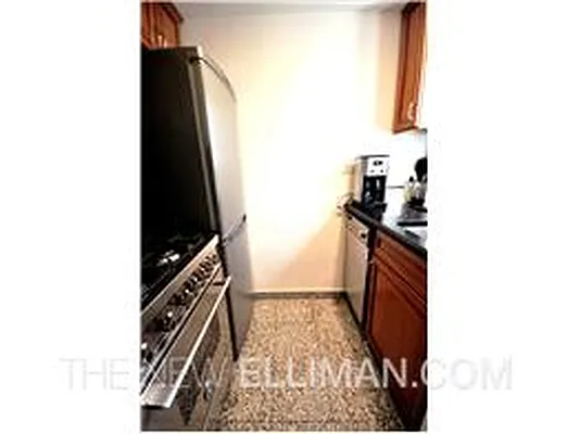 Rented by Douglas Elliman | media 37